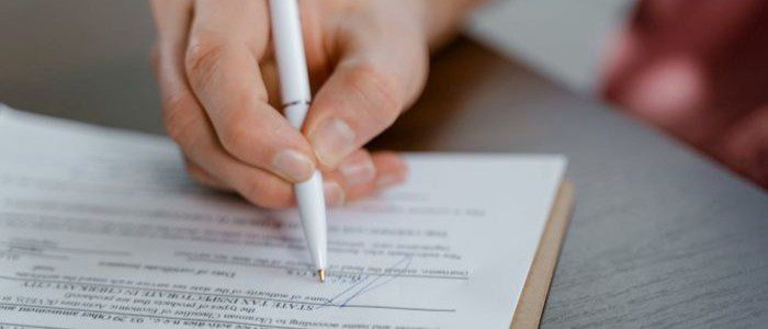 nulidad o resolución de contratos